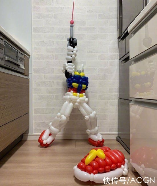 动漫角色|这位大佬太会玩气球了,啥动漫角色都能捏出来,JOJO鬼灭都有