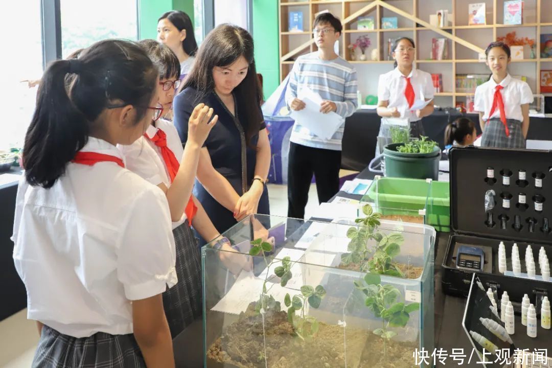 六年级 如何设计一个可居住的空间站？福山正达外国语学校的“小小科学家”们给出的答案是……