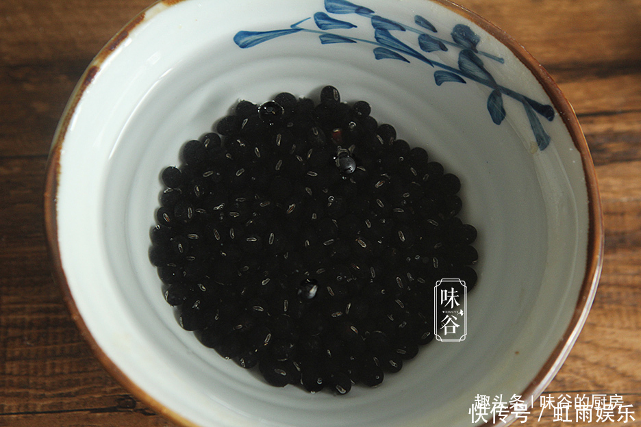 春天，这3样食材一起打成浆，每天一杯，营养好吸收，滋补不衰老