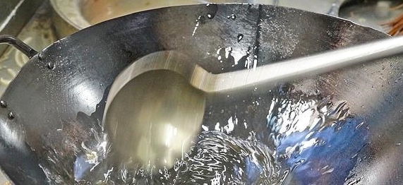 水煮肉片怎样做才好吃大厨教你小技巧,肉片滑嫩鲜香,开胃下饭