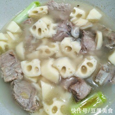 排骨|“润肺去燥，浓郁味美”－莲藕排骨汤