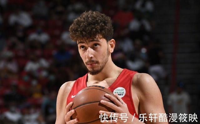 申京|申京女友堪称颜值天花板！惹杜兰特点赞！杰伦格林女友也不遑多让