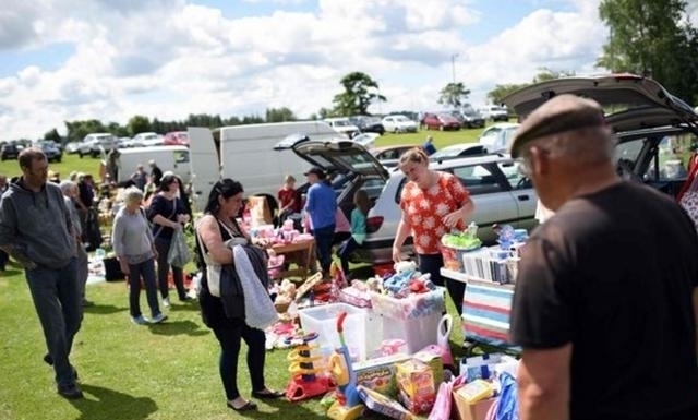 钻石|女孩旧货市场买了一枚26克拉的钻石,以为是假的佩戴了几十年