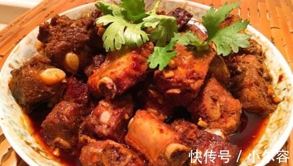 青椒丝|简简单单的家常下饭菜，色香味俱全，每周做一次，百吃不腻