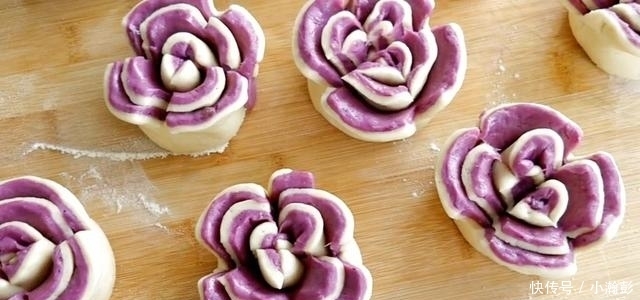 双色|农村妈妈教你做紫薯双色馒头,香甜松软,一顿吃5个不够!