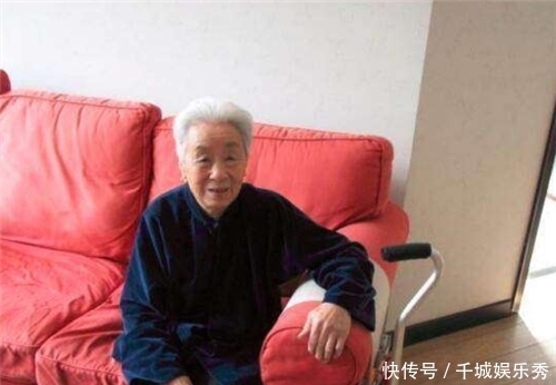 文绣|老太太拿祖传金钗去鉴定,专家一看懵了,恭敬问她:您父亲是?