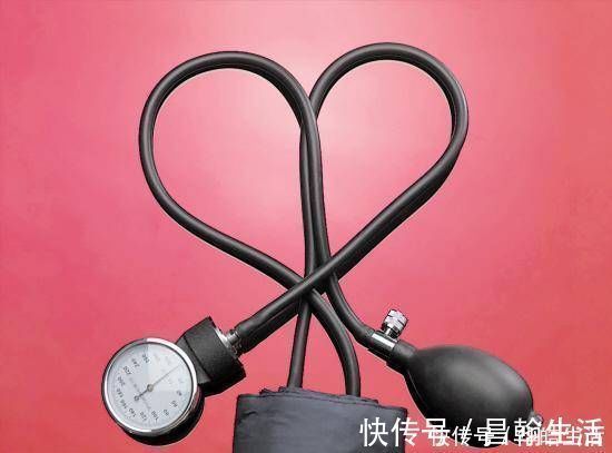胸闷|血压高的人,身体出现“四个表现”,猝死即将来临,赶紧告诉家人