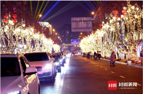 灯笼亮了 成都年味浓了|图说生活 |灯笼亮了 成都年味浓了\＂,\＂i11\＂:\＂图说生活