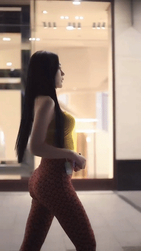 |搞笑GIF:摄影师都是高手,这结婚照P的,过火了吧