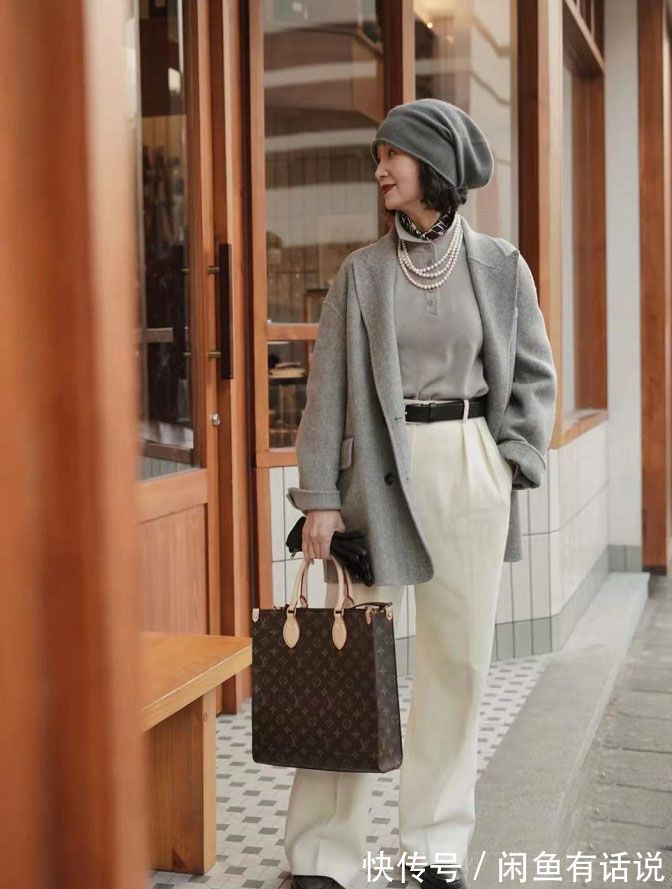 直筒裤|五六十岁女人别穿得太老土,学三木妈妈的“显贵”穿搭,超显气质