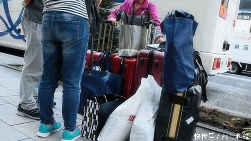 背包|外国人出门喜欢背包,而中国人喜欢带行李箱,这是为什么呢?