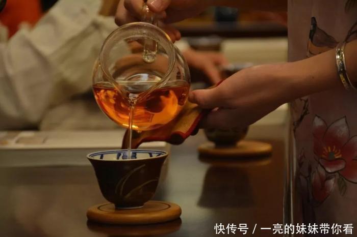 为什么在茶店喝的茶与买回家后泡的口感不一样(一)?