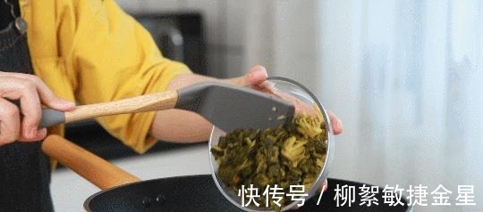 酸菜|超下饭的酸汤肉片，细嫩爽滑，开胃爽口，鲜香味美，好吃极了！