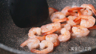 虾仁|茶餐厅最爱点，鲜香滑嫩，好吃到哭泣