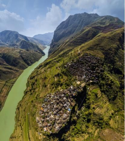 在金沙江峡谷深处，居然还藏有这样一个地方