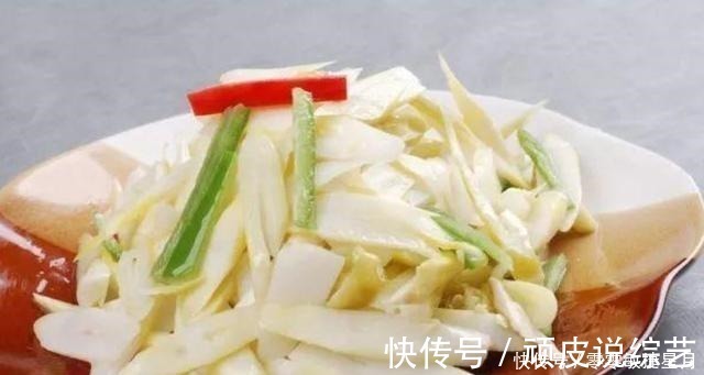 城里人|河边长出的“烤肠”,水下隐藏着美味,30元一斤,很多人不知能吃!