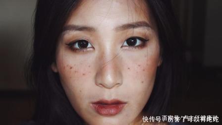 皮肤科医生：想美白的人，两种食物尽量少吃，以免黑素赖着不走