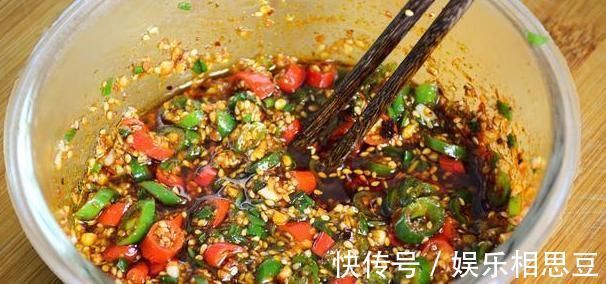 小米椒|学会这道万能凉拌调味汁,拌什么都好吃,拌一盘吃光一盘