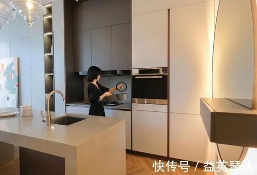 衣帽间|49㎡小公寓也有高质量的生活,满足这7大功能区,一个人住也幸福
