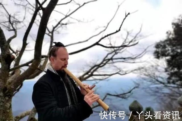 形意拳|美國(guó)小伙癡迷武當(dāng)功夫成三豐派傳人回美國(guó)沒(méi)幾天就想回來(lái)