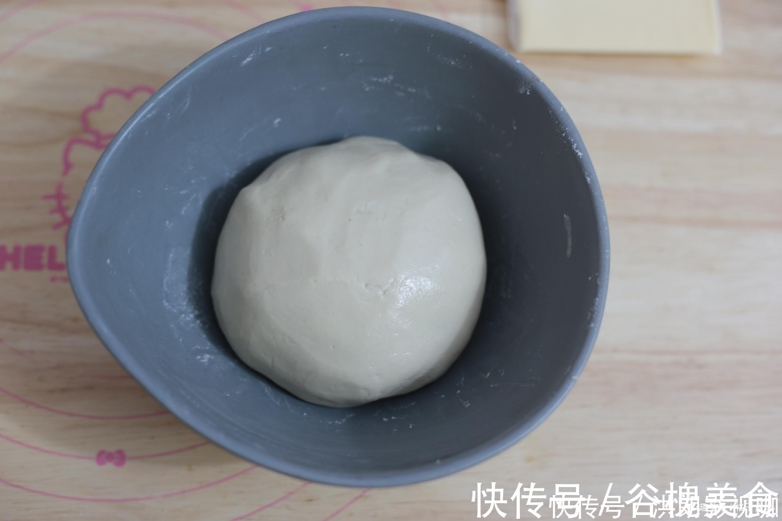 糯米粉最好吃的做法,香甜软糯,咬一口还会爆浆,越吃越过瘾,赞