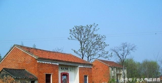 农村|子女户口迁出农村,父母留下的农村土地和宅基地,还能继承吗?