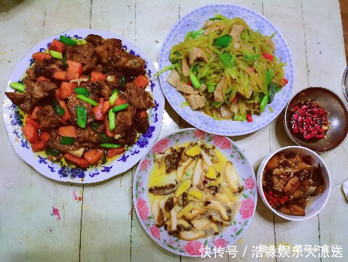 妈妈的做法|晒晚餐妈妈做的三个菜,说出价格后,朋友圈评论都满了,真舍得吃