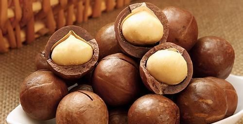 食物|女性睡前常吃3种食物,能排毒养颜,淡化斑点,皮肤更光滑!