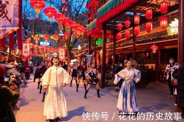 杜诗$富小姐对联招亲,穷秀才对答如流,成功抱得美人归