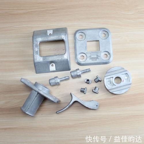 家用电器|半小时内男孩眼珠被融化!这样东西许多人家里都有,家长们别轻视