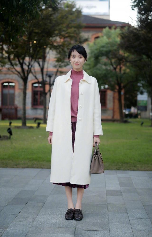 袜靴 女人再懒也少穿运动鞋,今年这“5双鞋”正当红,显高还不累脚!