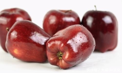 立冬后,爱美的女性不妨常吃此果,皮肤白皙了,眼睛更加明亮有神