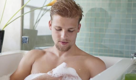 身体|这4件吸阳的行为,劝诫各位男性要少做,做得越多阳气越弱