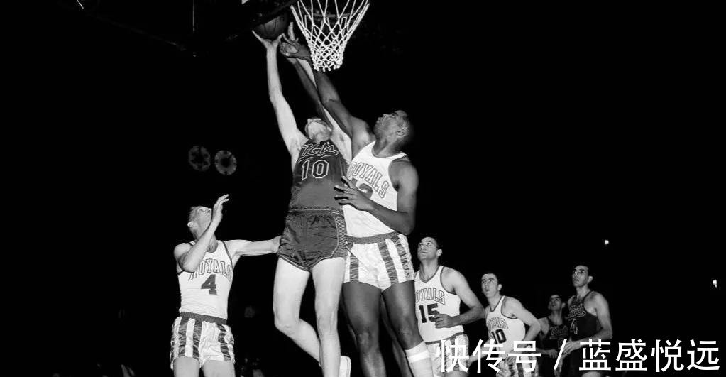 球员|美媒列出了效力NBA10个赛季以上,却从未缺席过季后赛的19名球员!