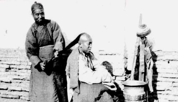 留发|清朝人的“辫子”到底有多脏？说出来你可能不信，有的人一年不洗