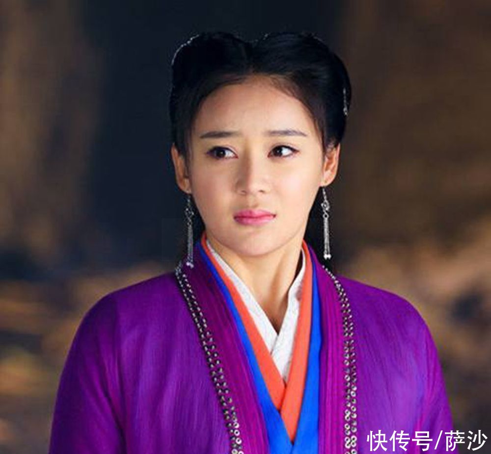  笔下|金庸笔下哪位女主满足了男人的所有幻想？任大小姐任盈盈是第一