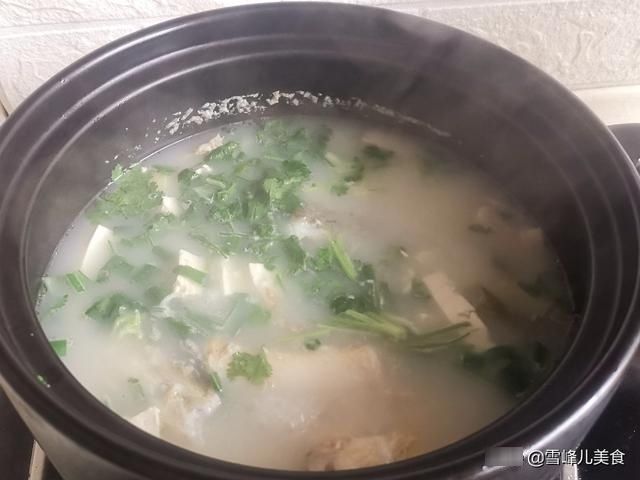 入冬前,最该吃它蛋白质含量极高,简单炖炖雪白似牛奶,别不懂吃