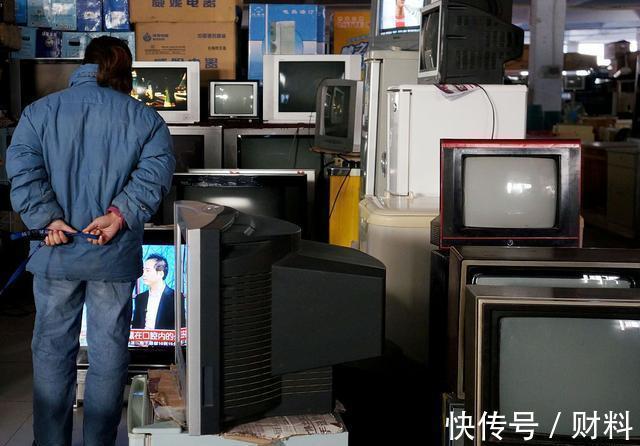 披头士乐队$“旧东西”也成抢手货?有人花高价收购,家里有的不要当废品卖了