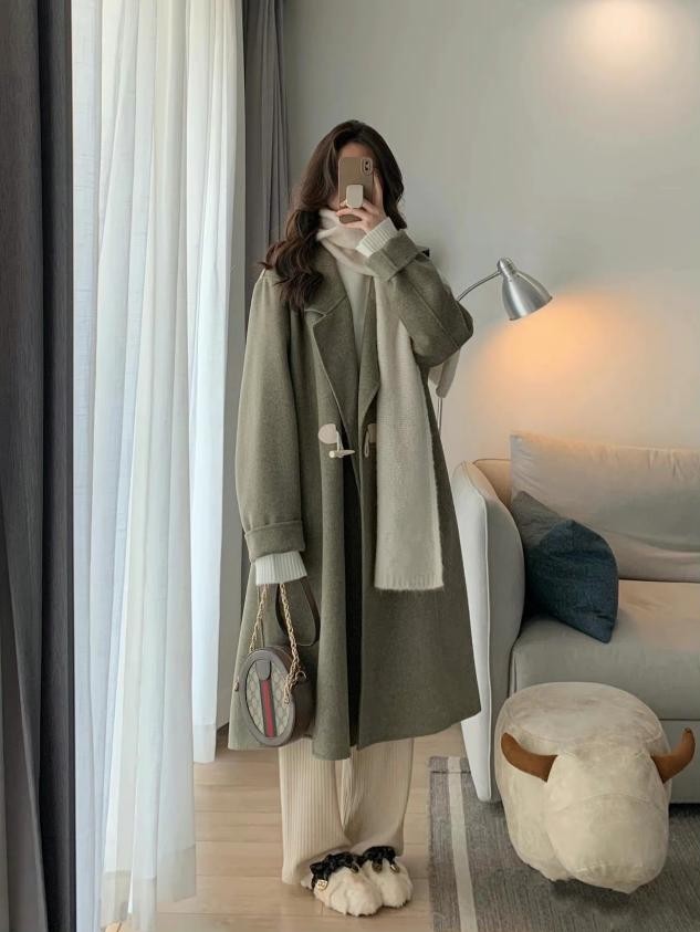 浅色系|怎么穿才能更“温柔”?冬日穿搭掌握几种穿搭,优雅大气有氛围