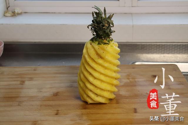 菠萝饭|米饭里加半个菠萝，没想到这么好吃，做法简单又开胃，出锅就抢光