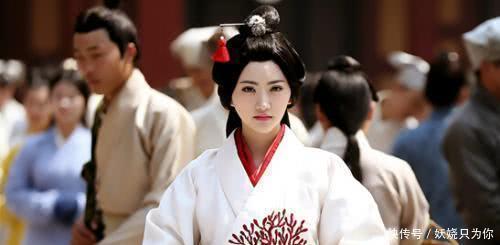 慈禧|史上最伟大的女政治家，武则天可与她一较长短，慈禧连提鞋都不配！