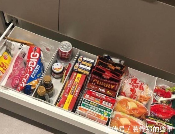 灰尘|47岁的日本太太,坚持一天一收拾,断舍离的生活看着都觉得舒服