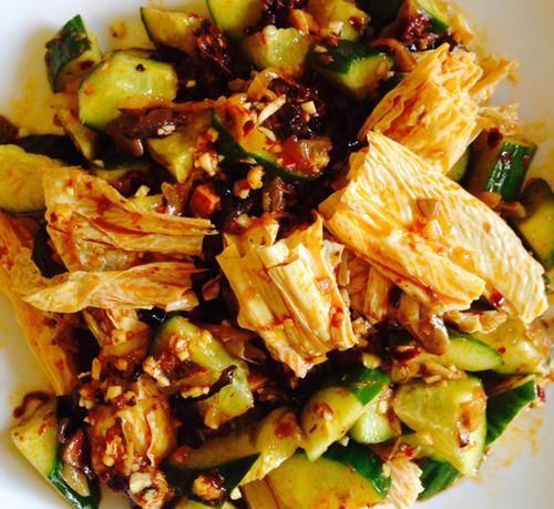 夏季蔬菜黃瓜特別受歡迎，黃瓜的7大功效你要了解，建議收藏