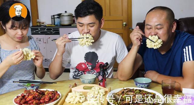 剂子|面粉别烙饼了，教你简单新吃法，松软有弹性，太香了