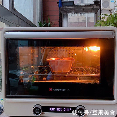 好吃到舔盘子的下饭菜巧克力核桃磅蛋糕