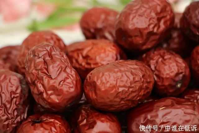 气血|大枣这样吃,功效翻几倍每天吃3颗,气血足,脾胃好