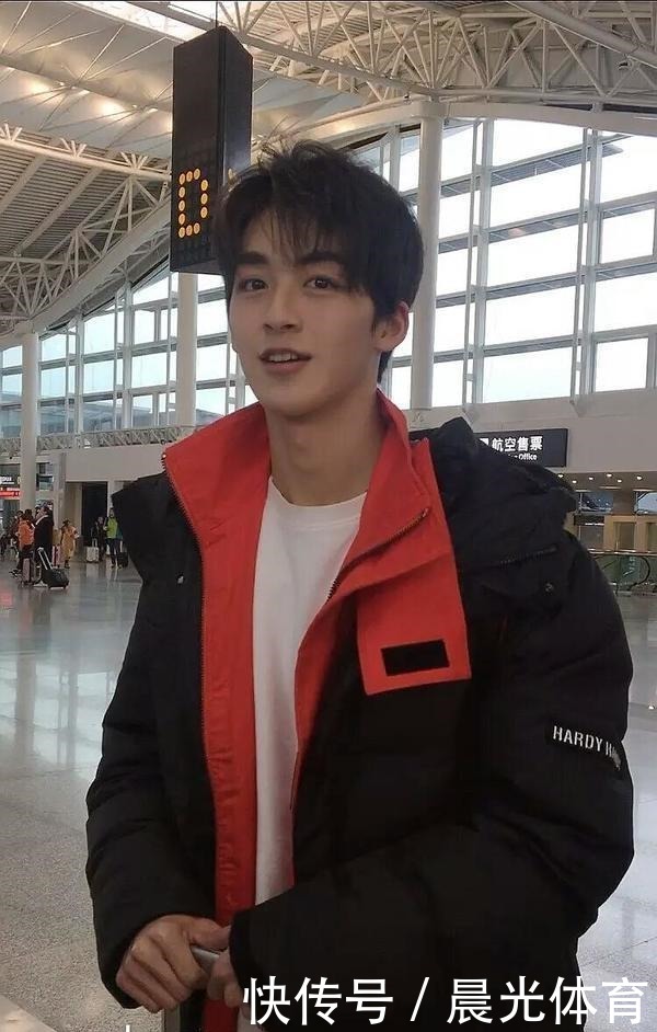 《创2》又被嘲了前11名简直是大型回锅肉现场!