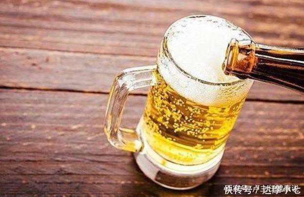 张大叔|54岁大叔,突发脑梗,不幸离世,医生叹息:饭后1事,做得太多了