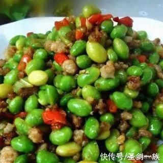  2021年夜饭菜单，传统风味的19道菜，都是下酒下饭硬菜！