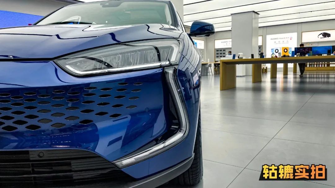 赛力斯|轱辘实拍赛力斯SF5，顶着华为头衔容易吸引更多人买车？